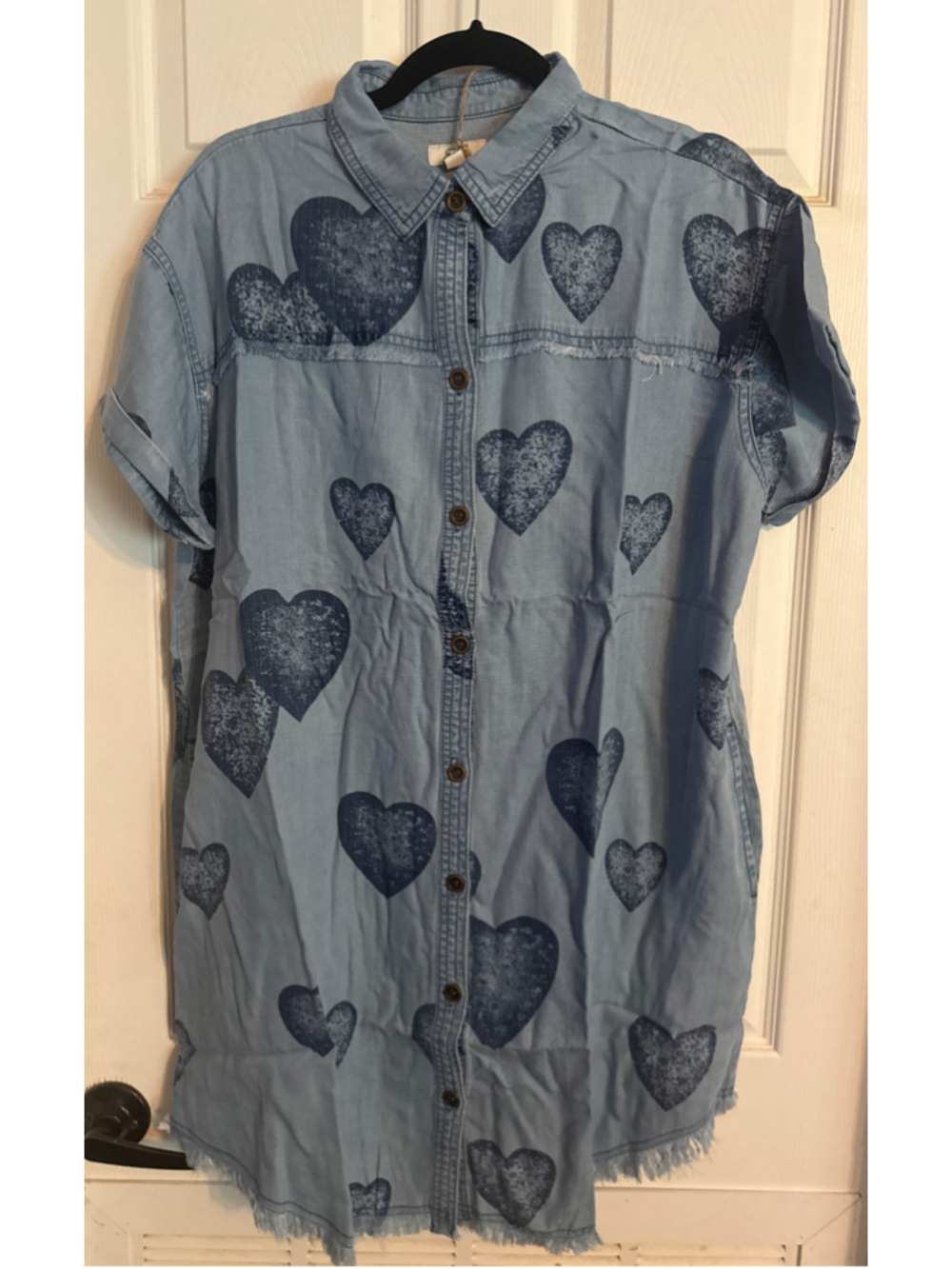 Easel Button Down Shirt Size S Blue Navy Heart Print - Picture 2 of 5